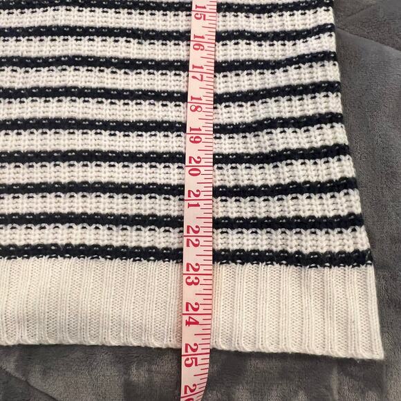 LE3NO Navy White Striped Sweater Size Large Preloved - Picture 11 of 12